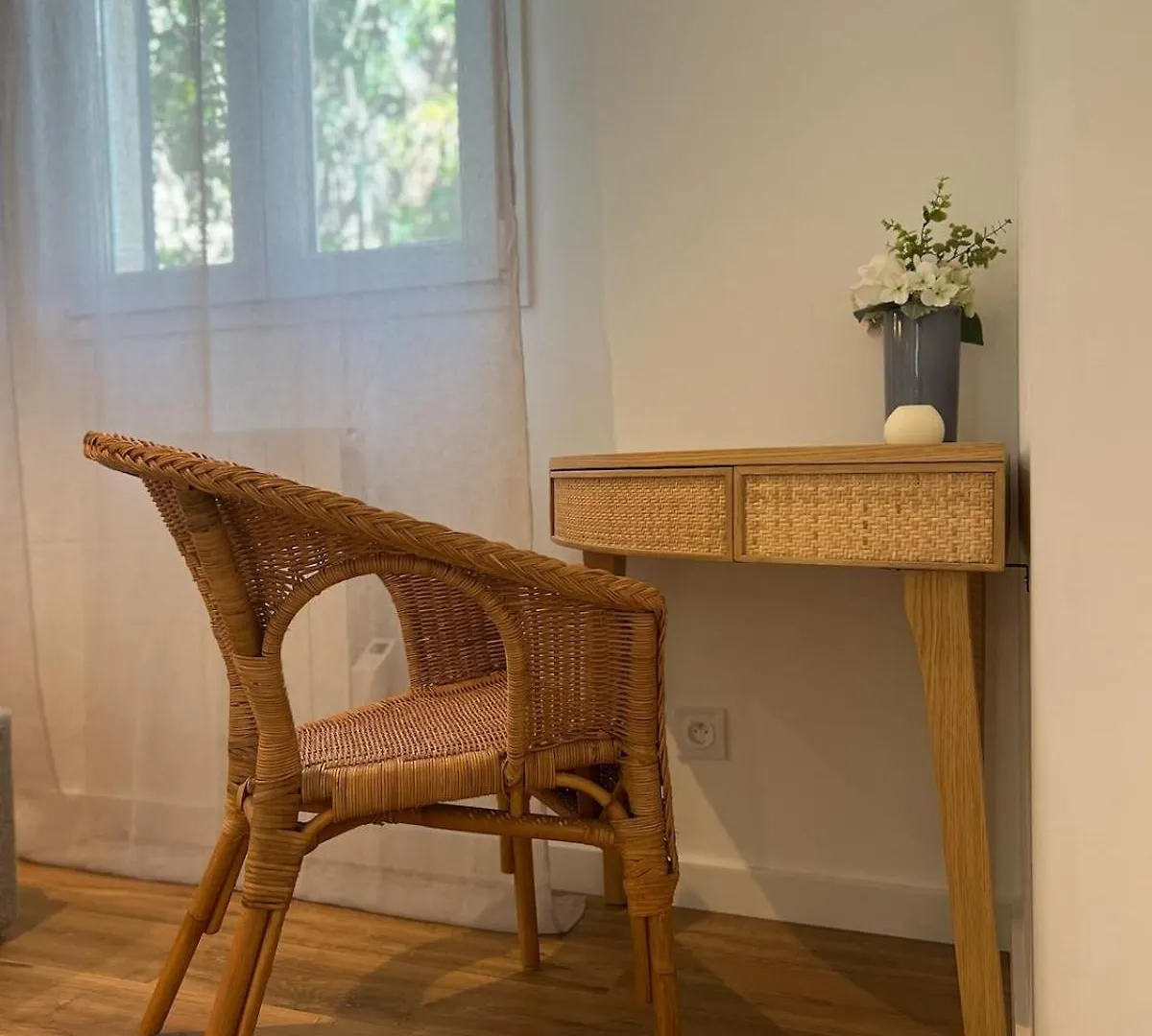 Maisonnette Proche Gare & Centre L Jardin L Clim 卡斯特尔