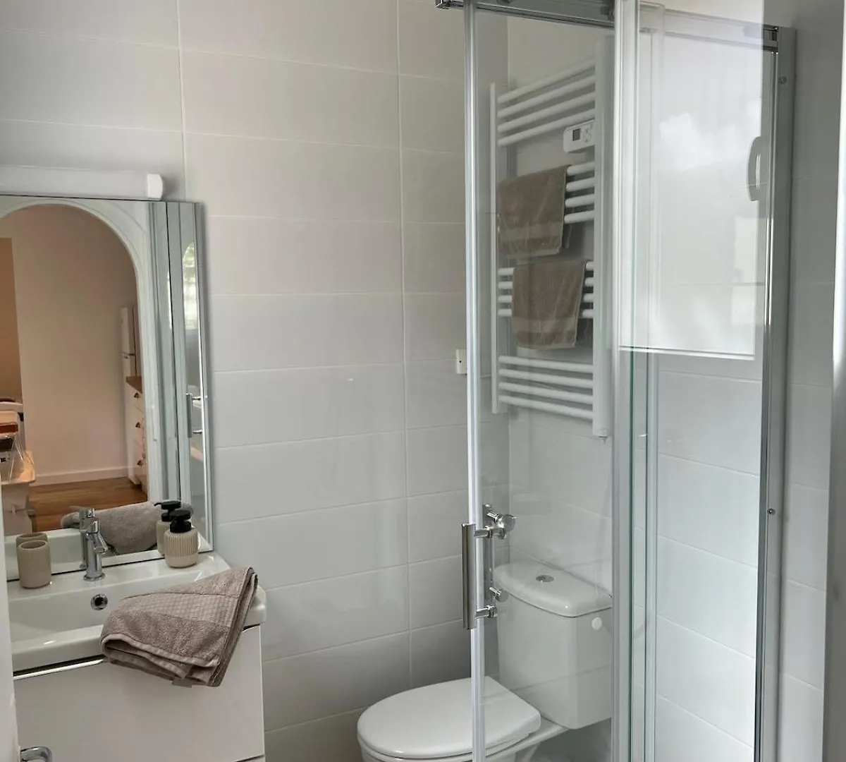 Maisonnette Proche Gare & Centre L Jardin L Clim 卡斯特尔
